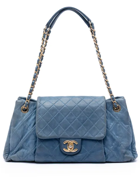 CHANEL Pre-Owned bolsa de hombro Chic Accordion Flap mediana de piel de becerro capitonada tornasolada 2011