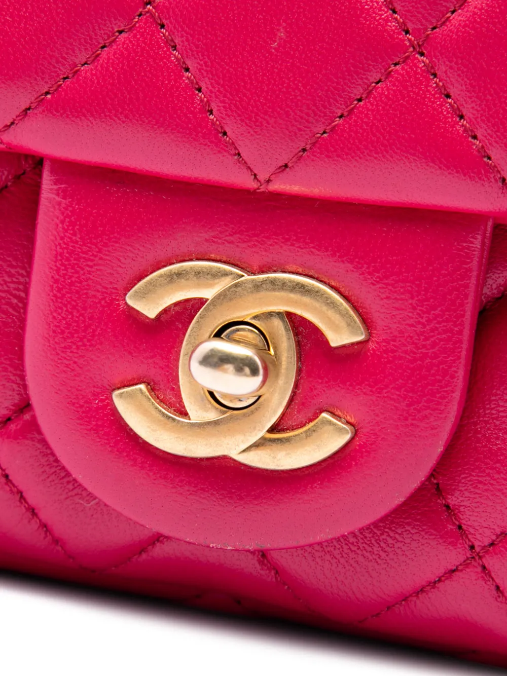 CHANELクリーニング済み♡ほぼ未使用 CHANEL Pre-Owned 2020 Mini Rectangular Classic Lambskin Pearl