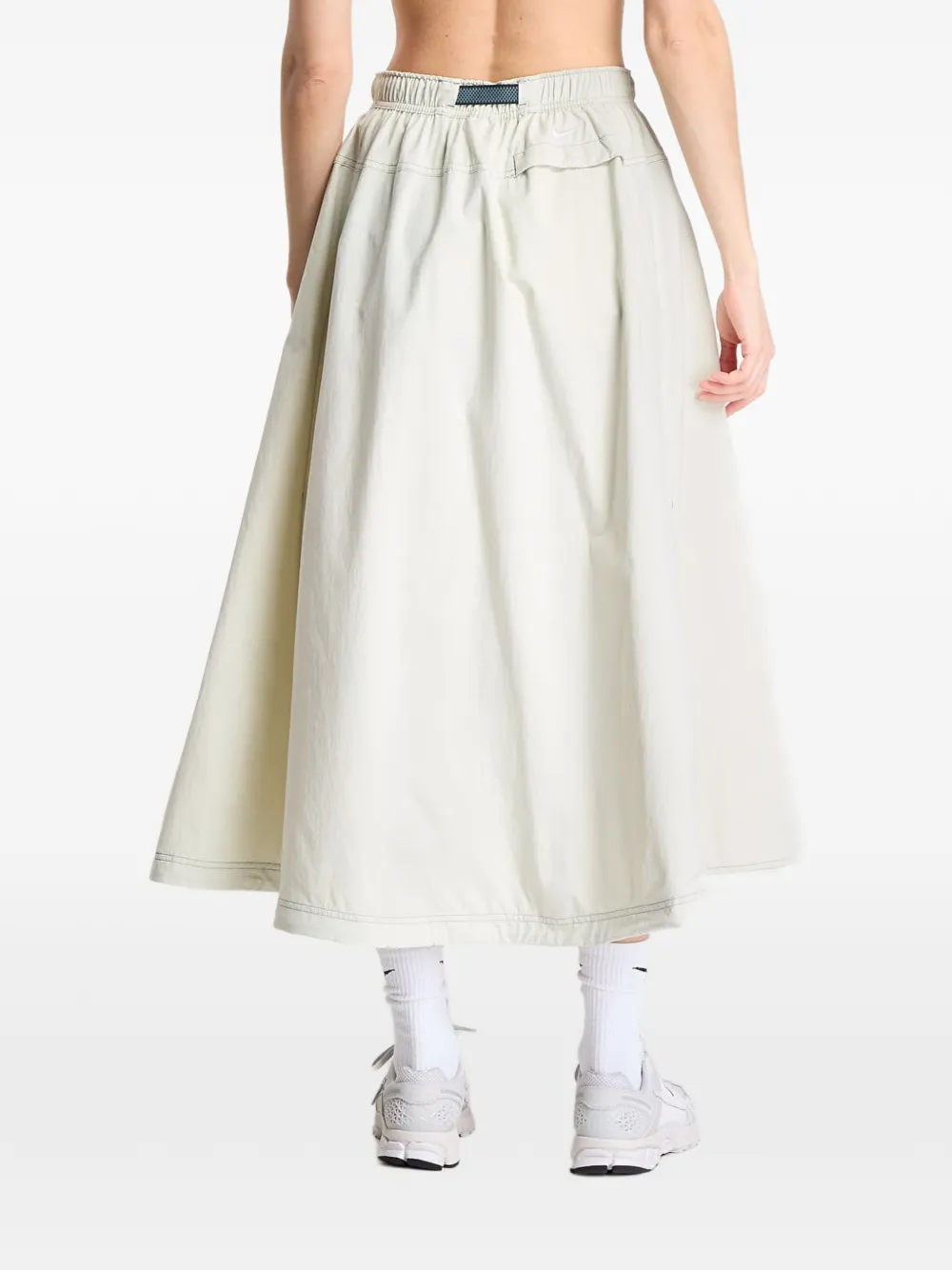 Nike Smith Summit midi-rok met ceintuur Beige