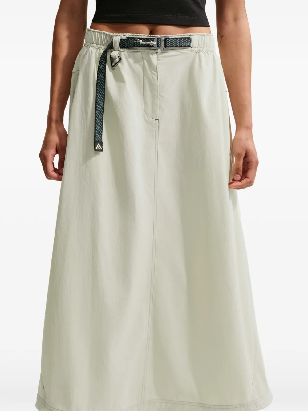 Nike Smith Summit midi-rok met ceintuur Beige