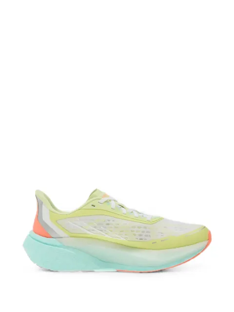 Under Armour Velociti Distance sneakers