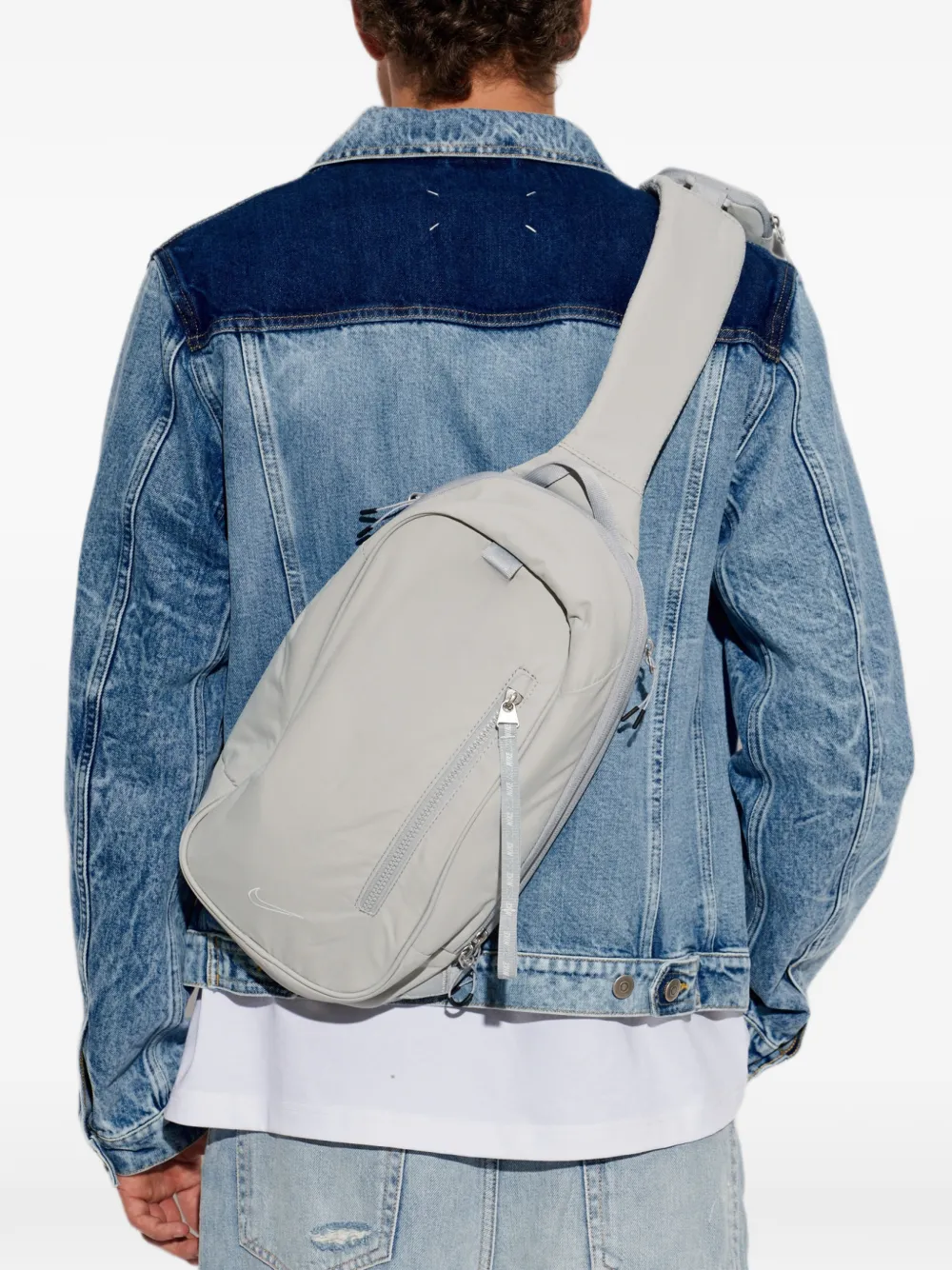 Nike Rugzak met geborduurd logo Grijs