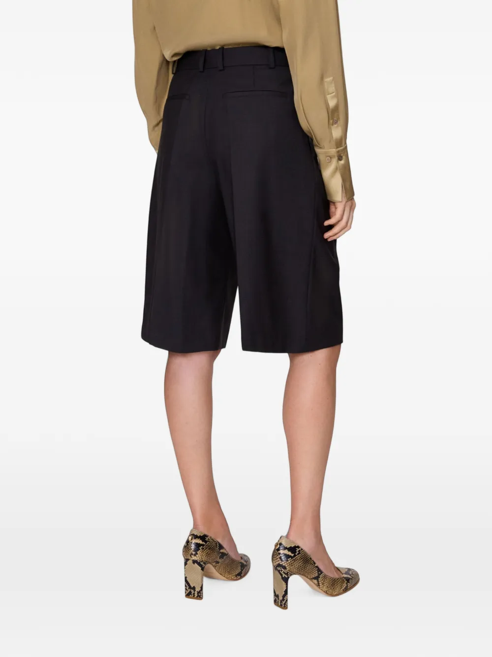 JOSEPH Gabbie geplooide shorts Zwart