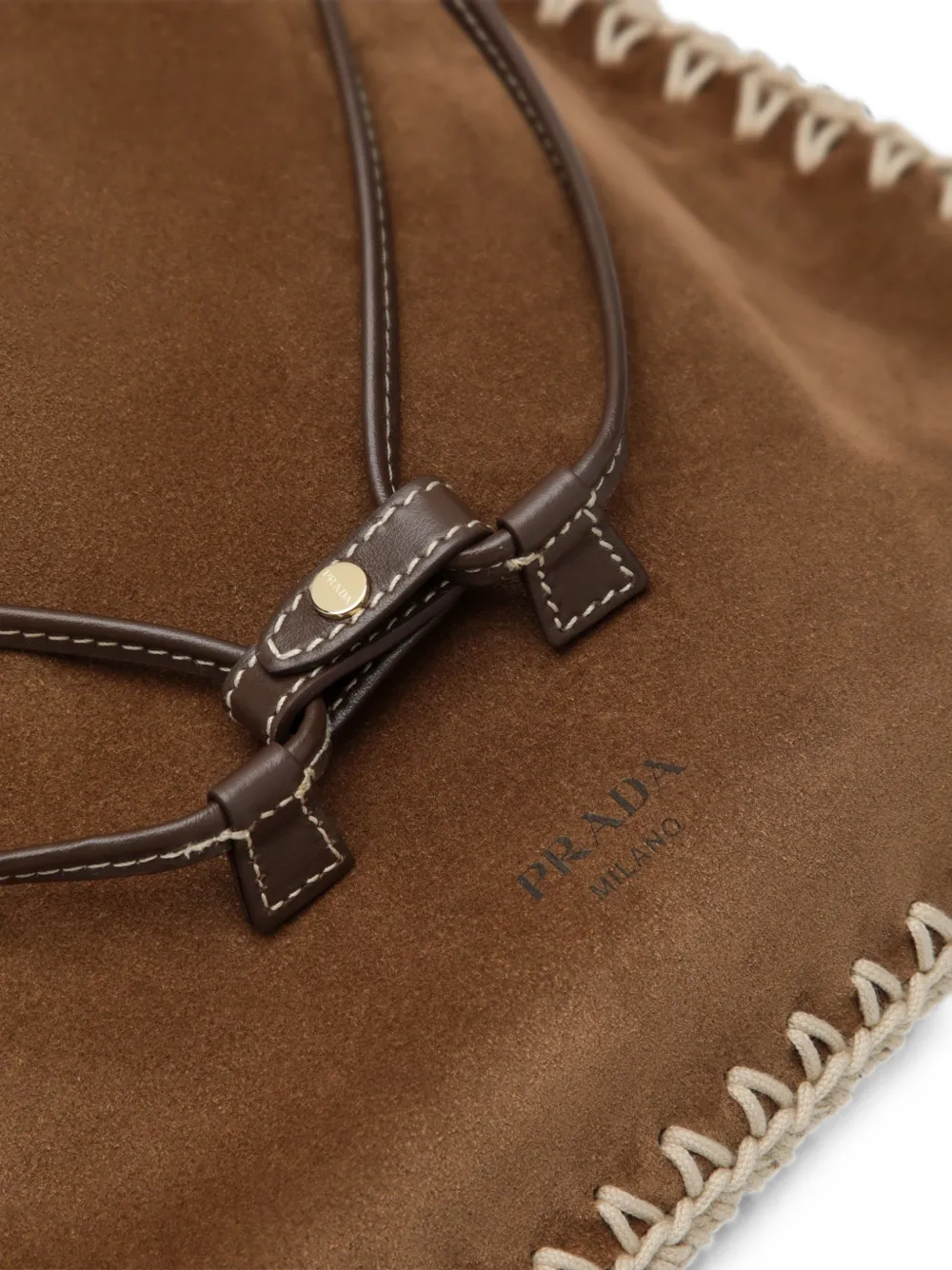 Prada Wish suède bucket-tas met stiksels Bruin