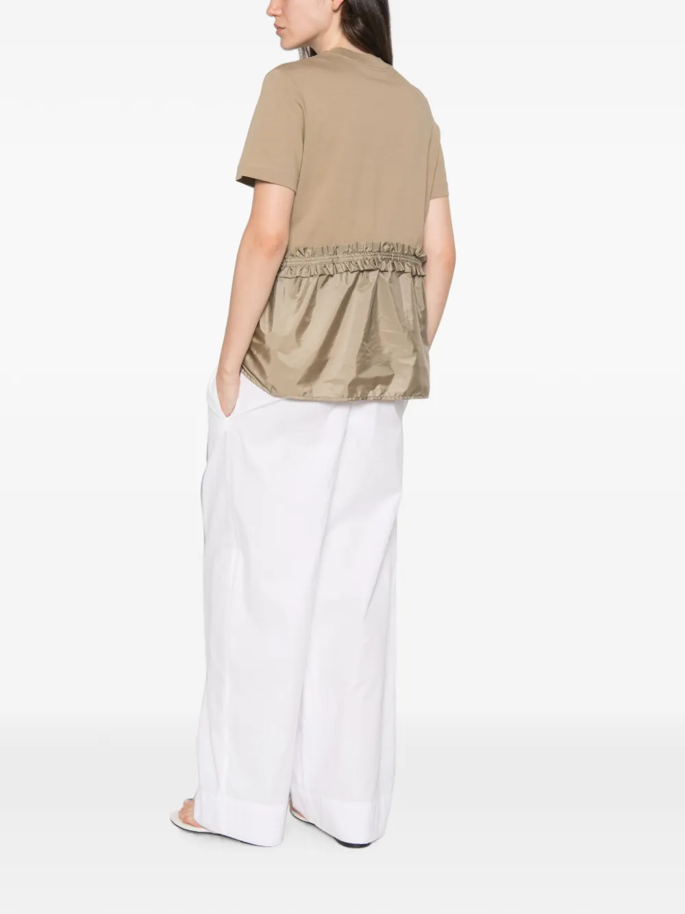 Moncler T-shirt met ruches en logo-patch Beige