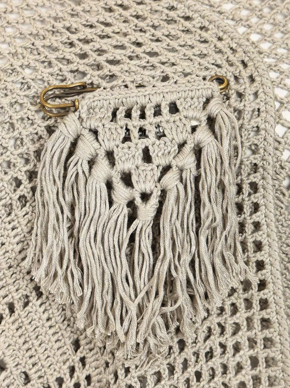 Chiara Is Gebreide sjaal met franje afwerking Beige
