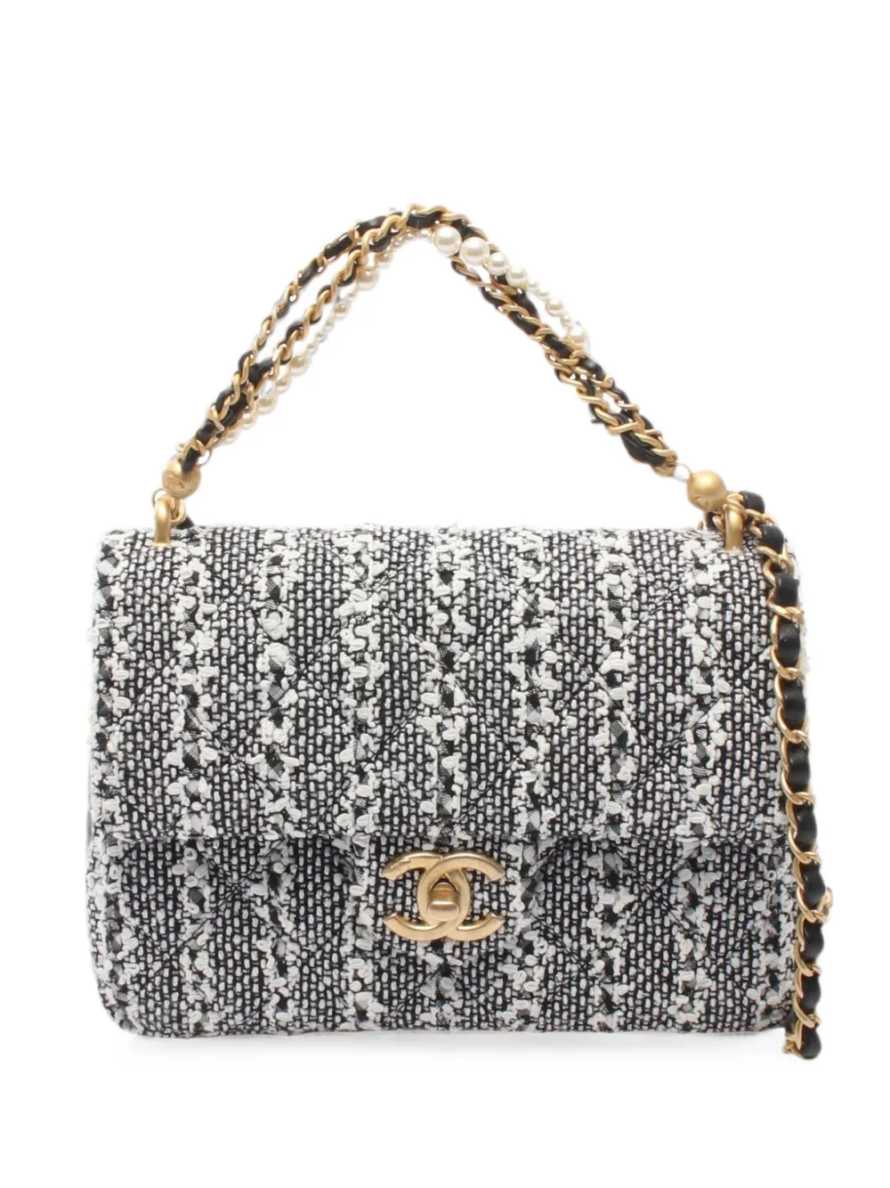 CHANEL Pre-Owned 2021 matelassé mini bag - White