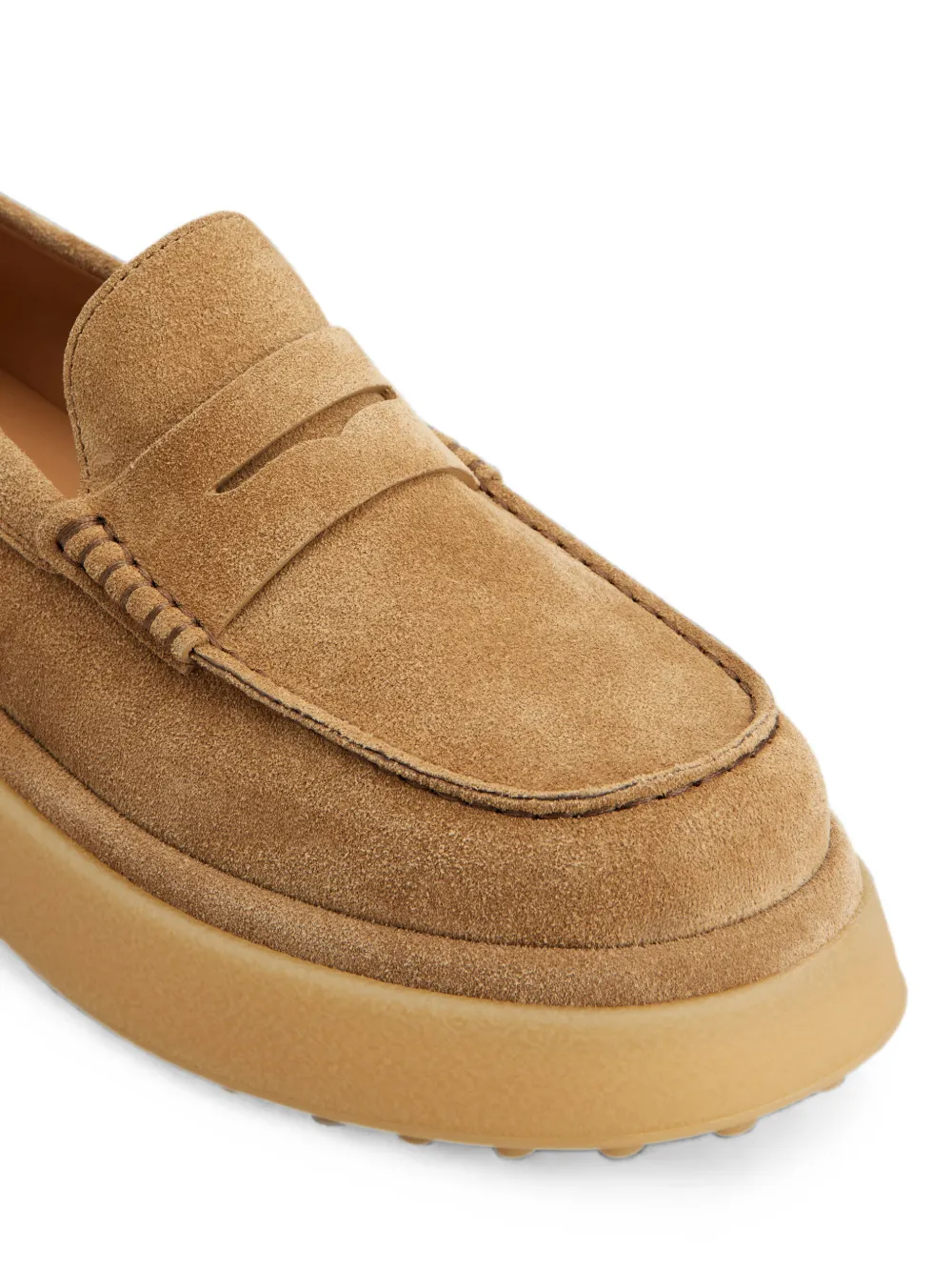 Tod's Loafers met logoplakkaat en plateauzool Beige