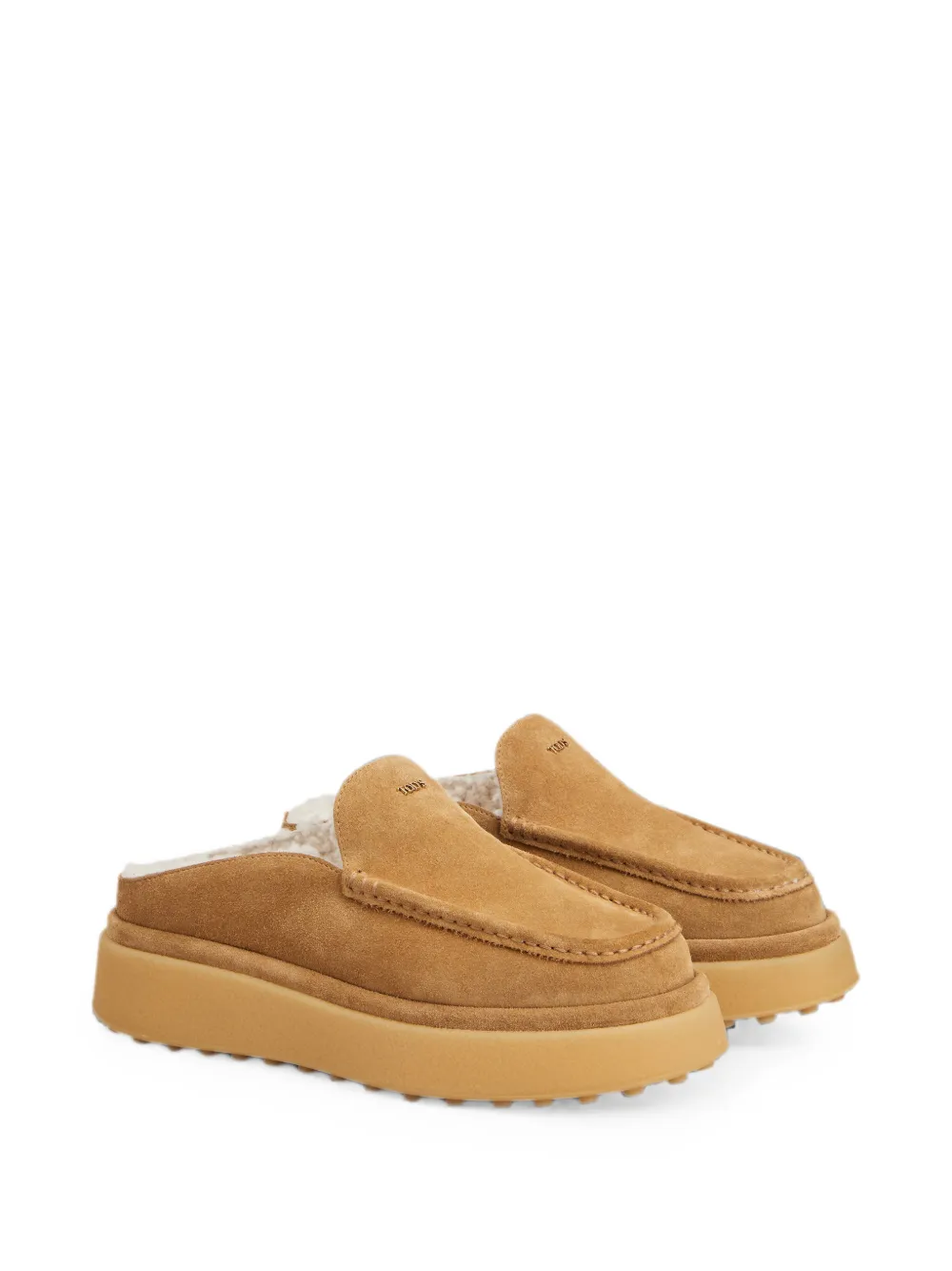 Tod's Loafers met lammy voering en logoplakkaat Beige