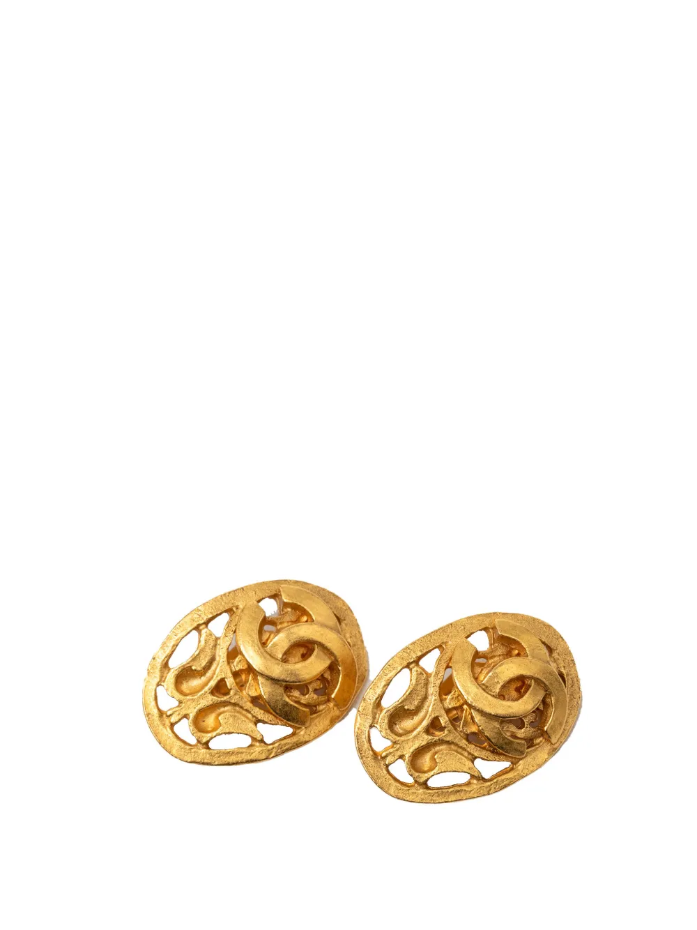 CHANEL Pre-Owned 1995 CC Gold Plated Baroque Motif Oval Clip On Earrings costume earrings - Oro