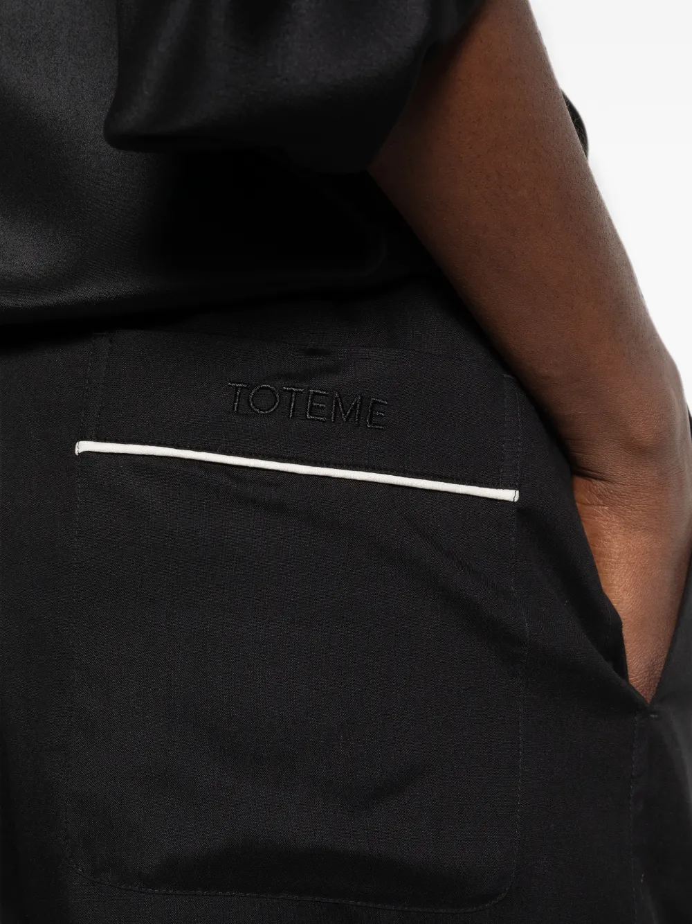 TOTEME Straight broek Zwart