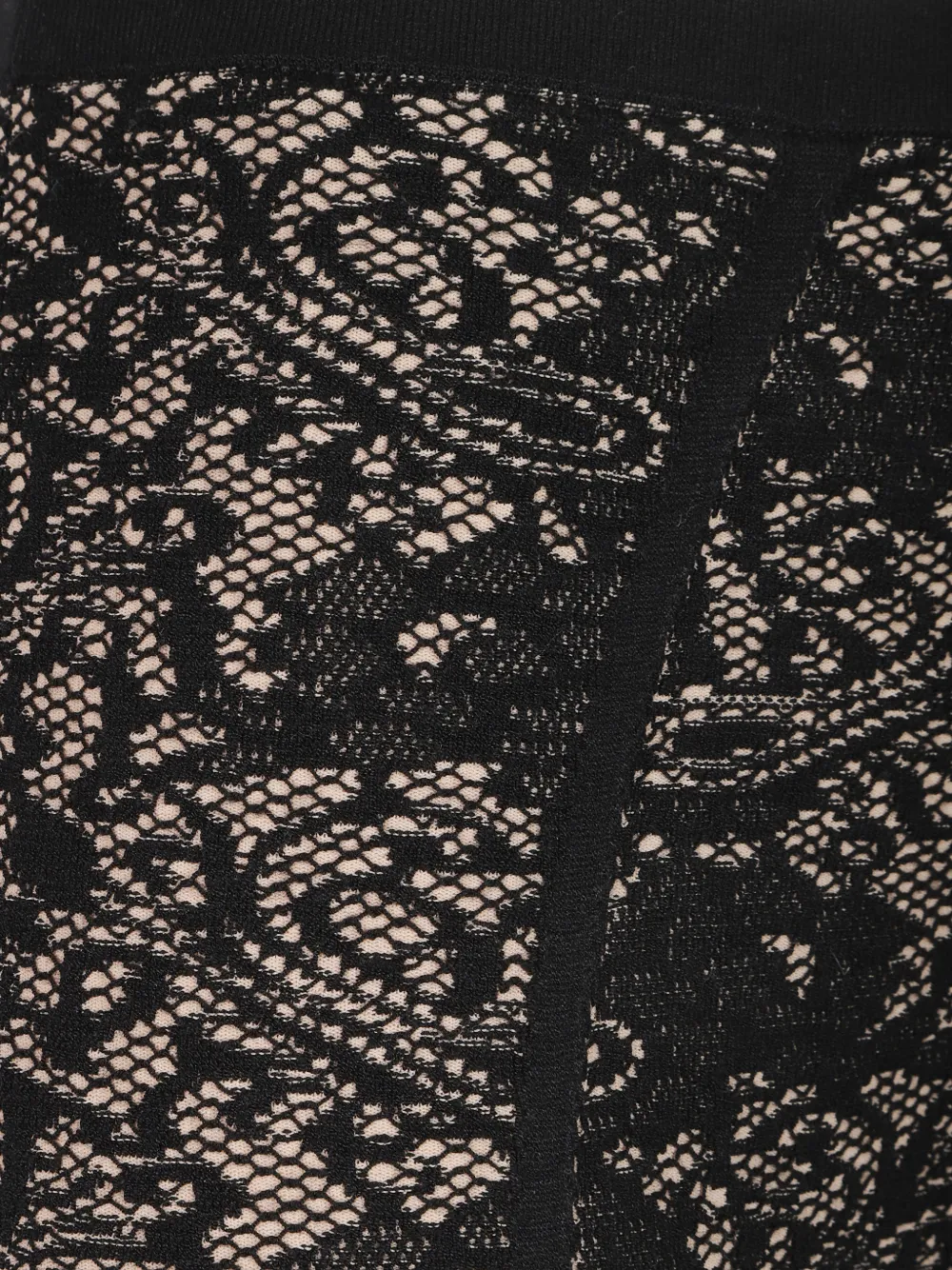 Elisabetta Franchi Shorts met kanten patroon en logo-detail Zwart
