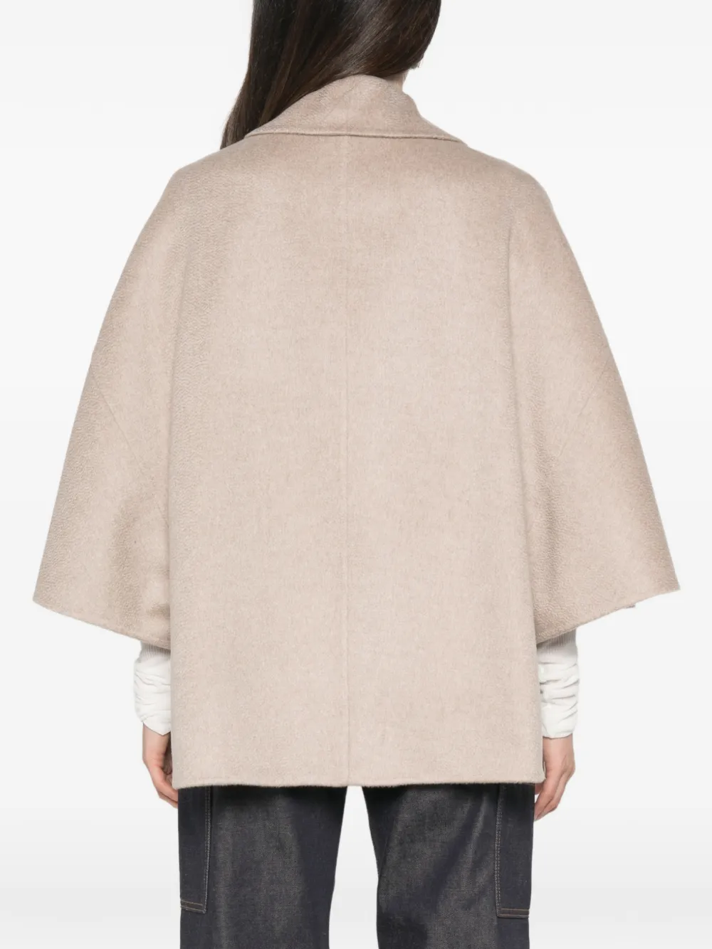 Max Mara Cape met dubbele rij knopen Beige