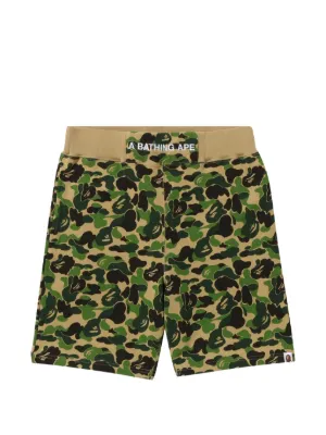 A BATHING APE® グラフィック ショートパンツ | グリーン | FARFETCH JP