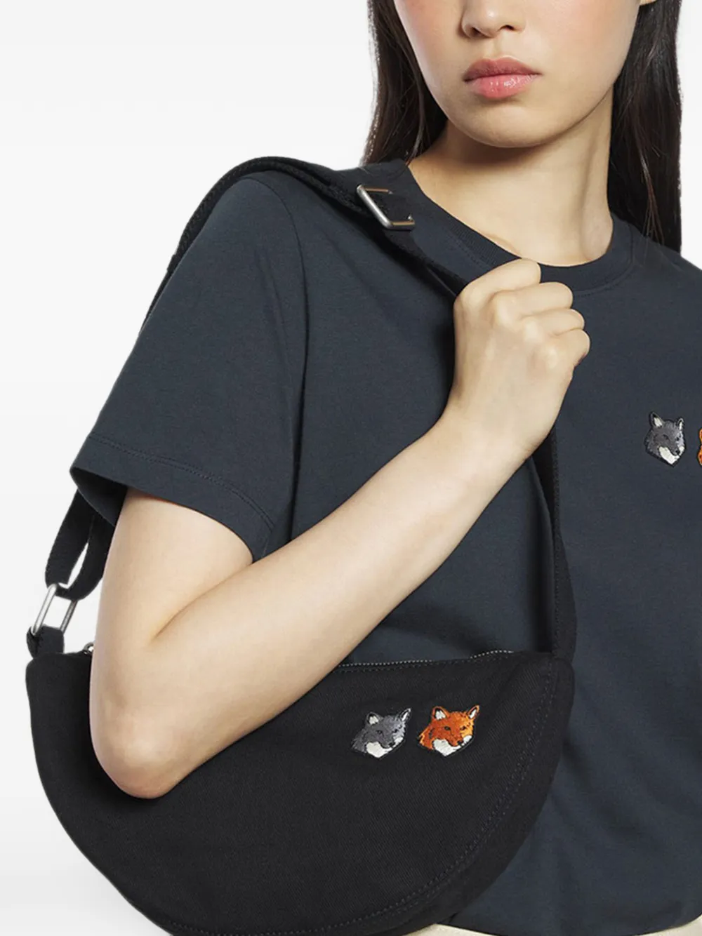 Maison Kitsuné Messengertas met dierenpatch Zwart