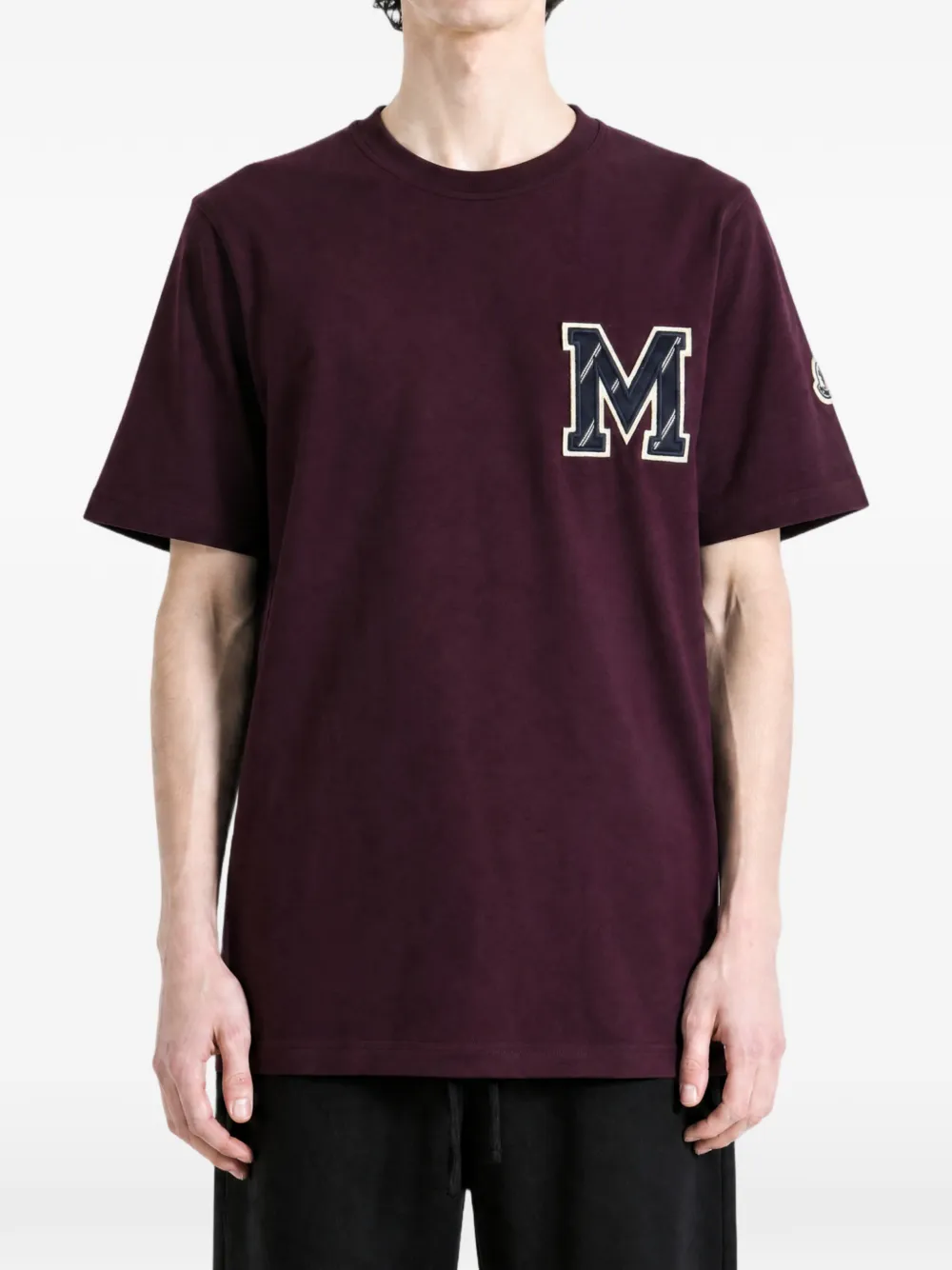 Moncler T-shirt met monogram-patch Paars