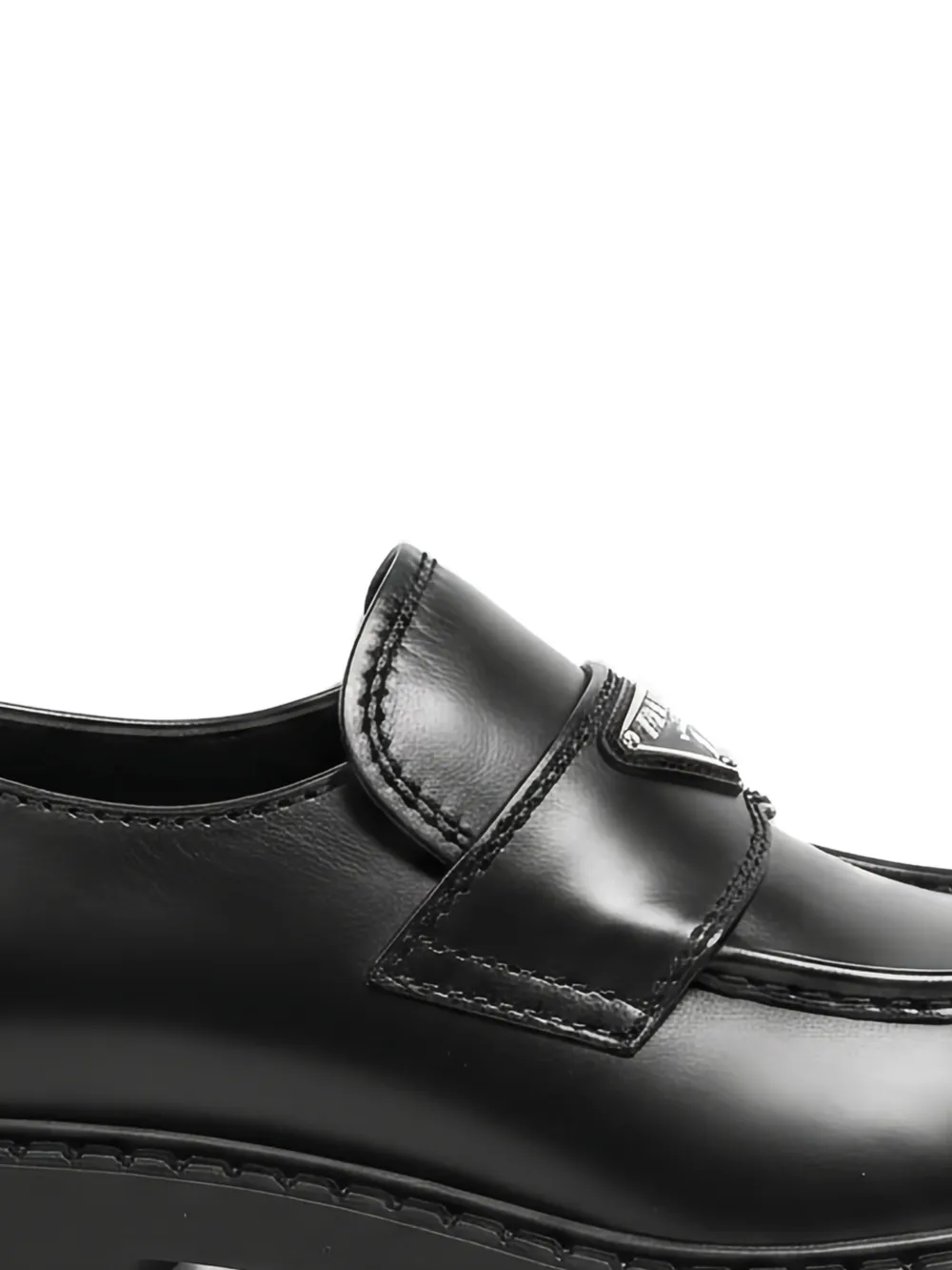 Prada logo-plaque leather loafers Zwart
