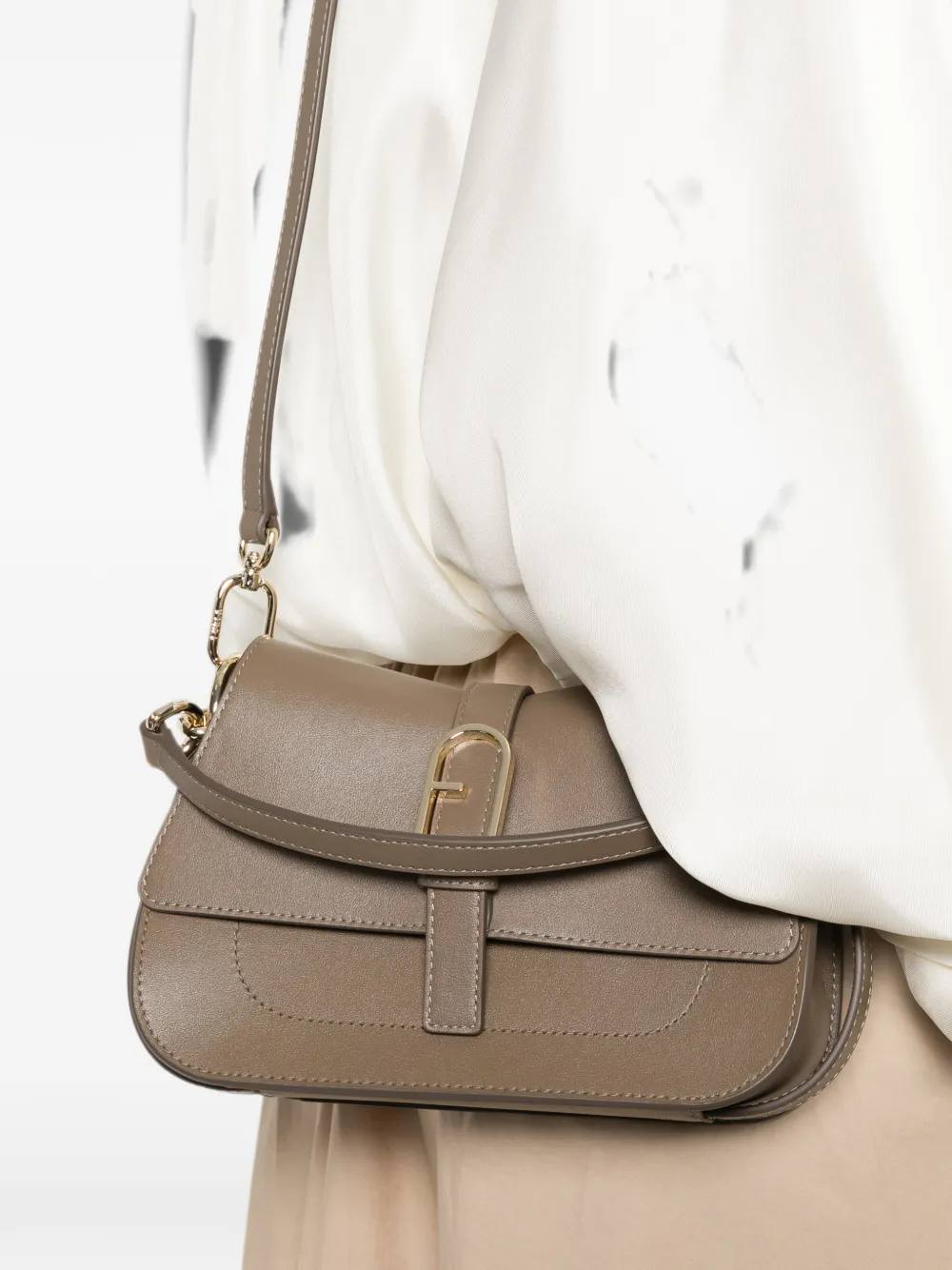 Furla Leren schoudertas met logo Bruin