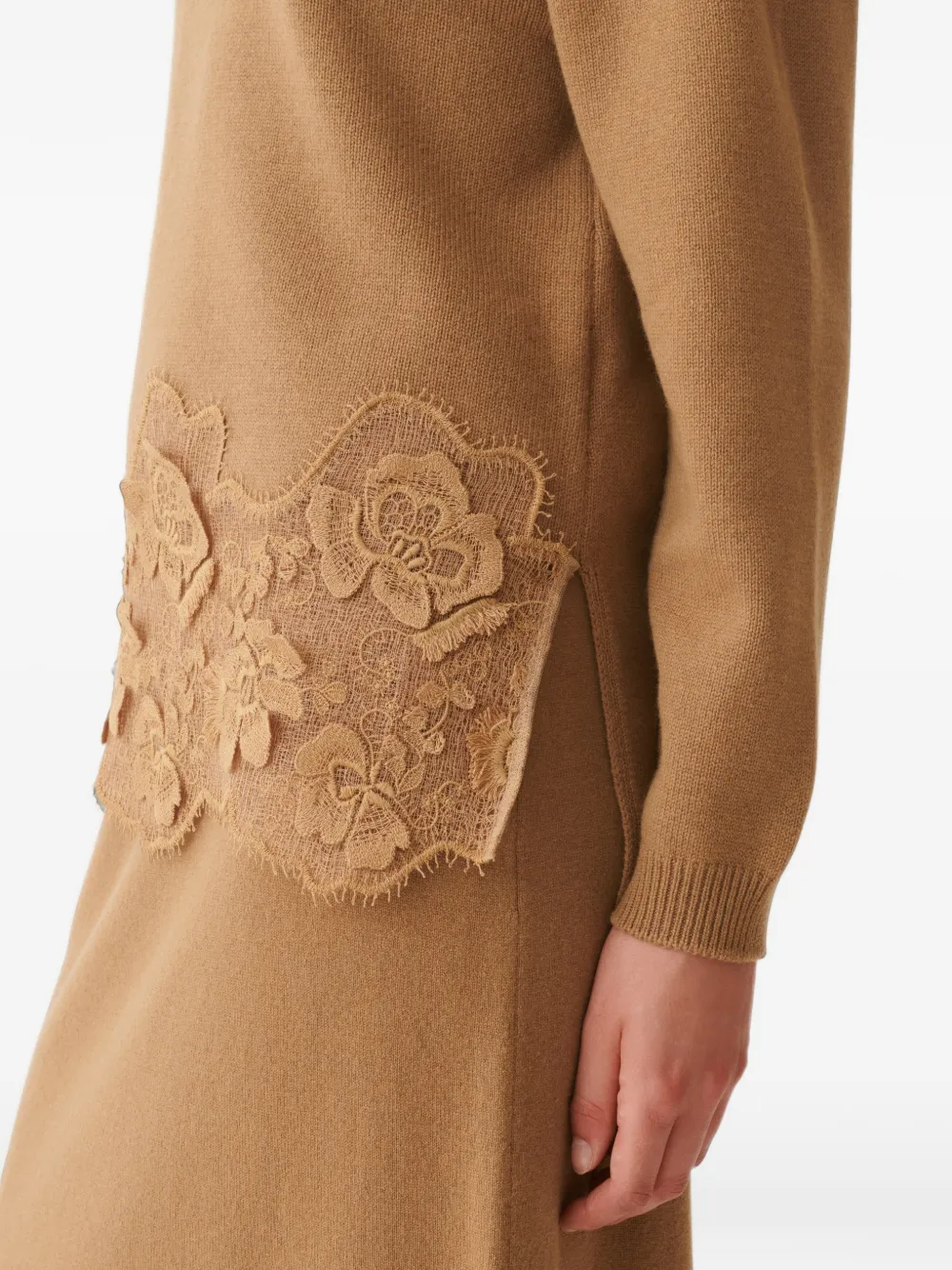 Fabiana Filippi Coltrui met kanten afwerking Beige