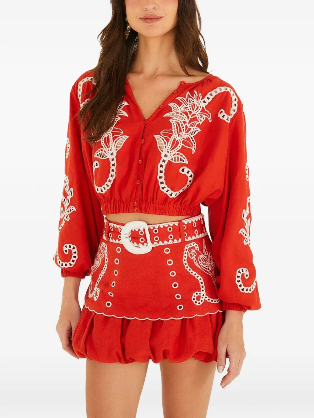 FARM Rio Richilieu cropped blouse met borduurwerk Rood