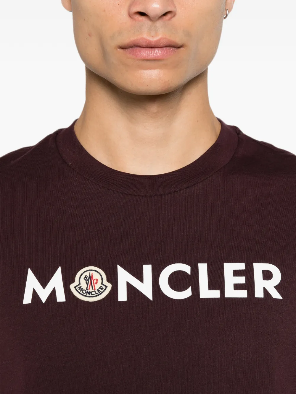 Moncler T-shirt met logoprint Rood