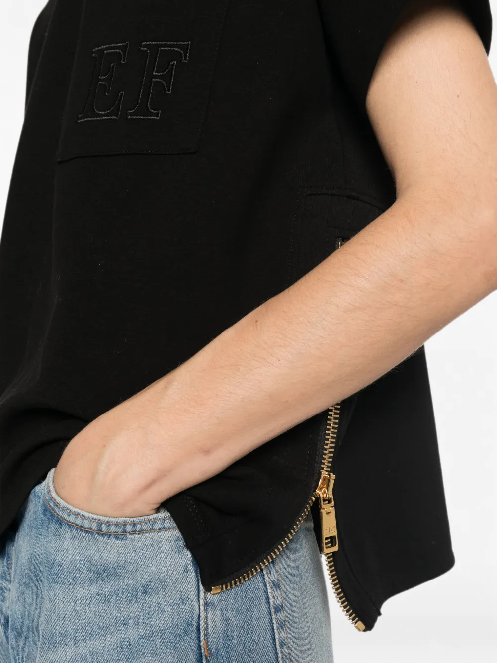 Elisabetta Franchi T-shirt met logo-patch en ritsdetails Zwart