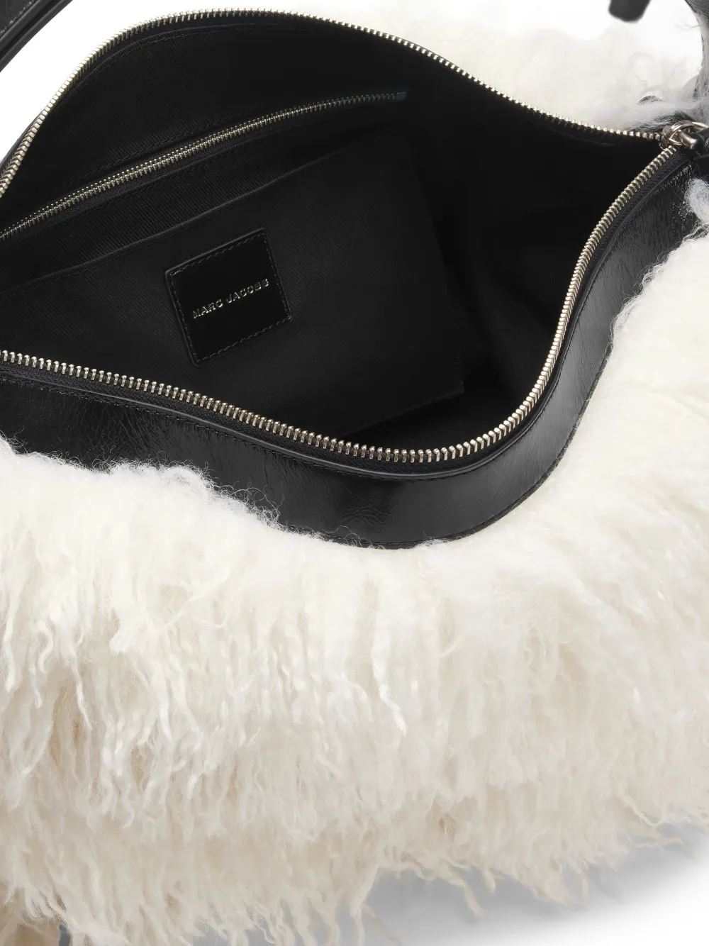 Marc Jacobs Grote Scene schoudertas van grunge bont Wit