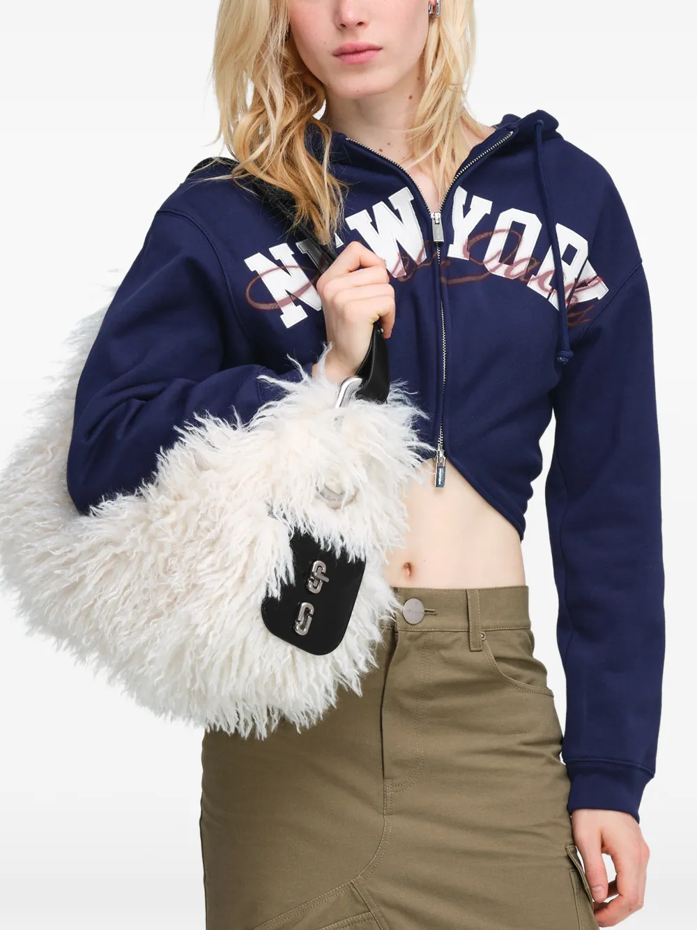 Marc Jacobs Grote Scene schoudertas van grunge bont Wit