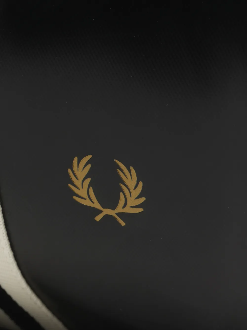Fred Perry Classic Barrel reistas Zwart