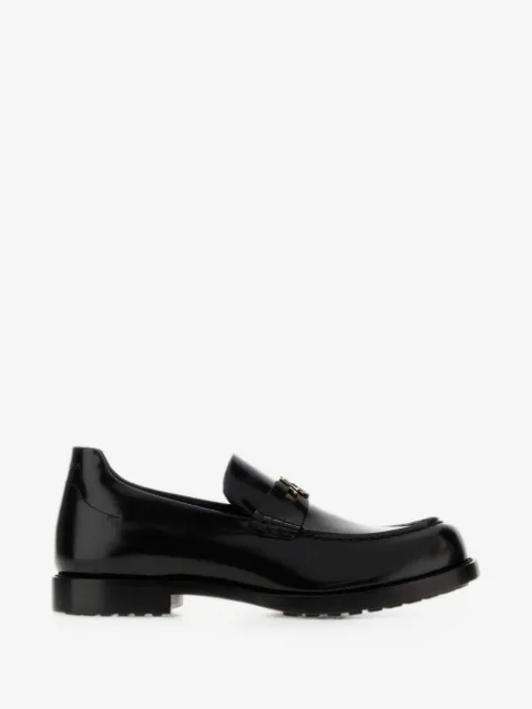 logo-plaque leather loafers