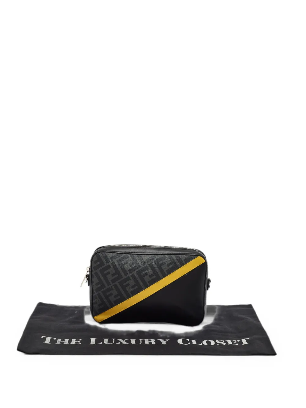 Fendi Pre-Owned 2022 FF Camera clutch bag - Schwarz