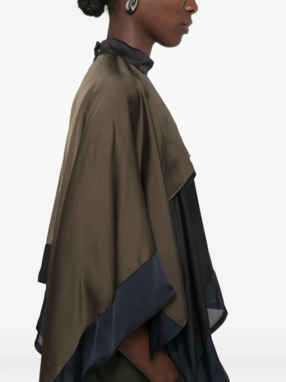 sacai Gelaagde semi-doorzichtige blouse Groen