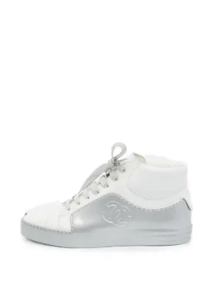 CHANEL Pre-Owned キルティング スニーカー | ホワイト | FARFETCH JP