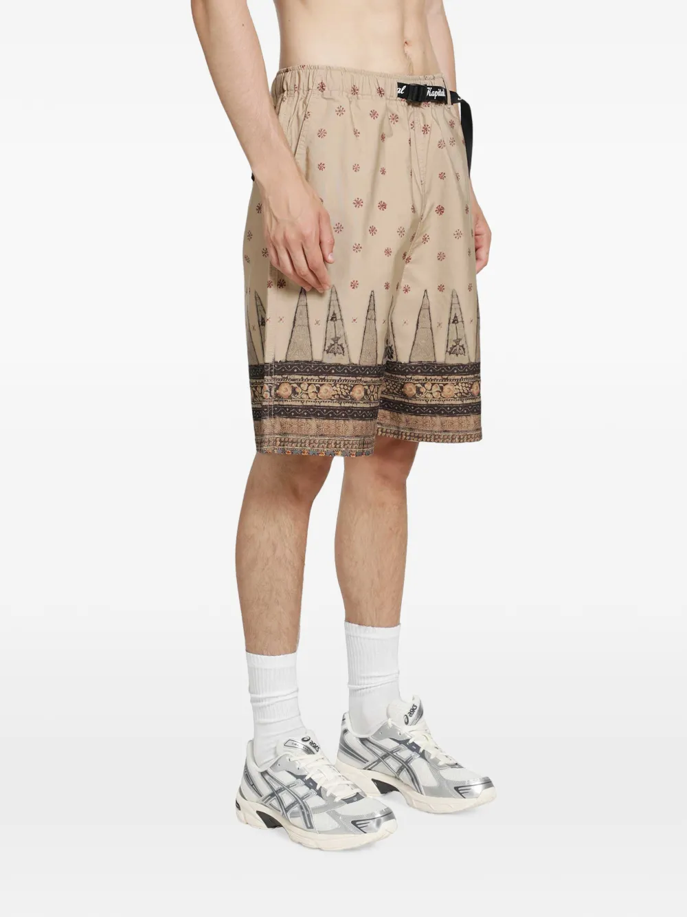 KAPITAL Sarasa shorts met print Beige