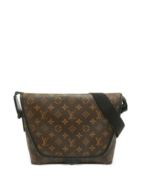 Louis Vuitton Pre-Owned Magnetic Monogram Macassar messenger bag