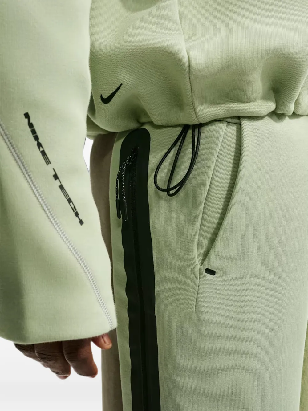 Nike Tech hoodie Groen