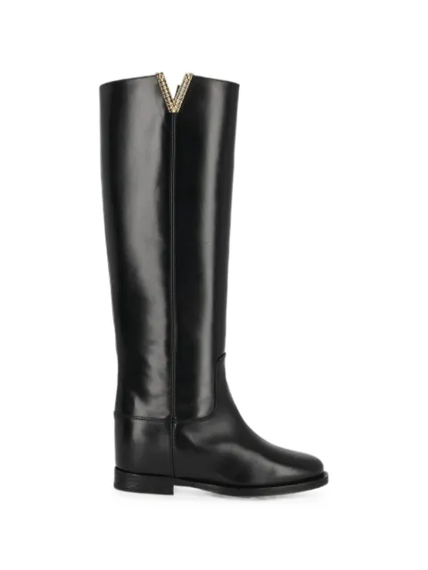 Via Roma 15 botas con apliques en V