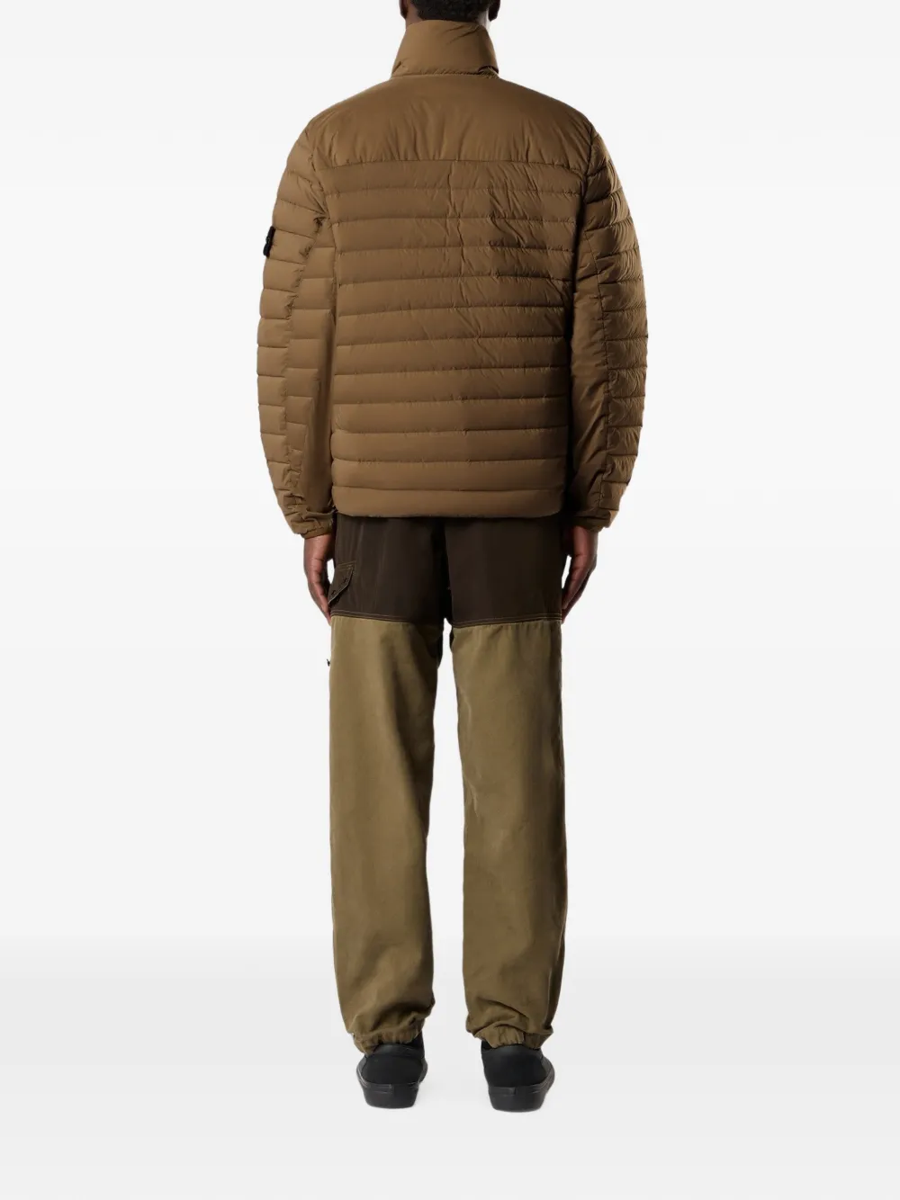 Stone Island 4100067 naadloos nylon donsjack Bruin