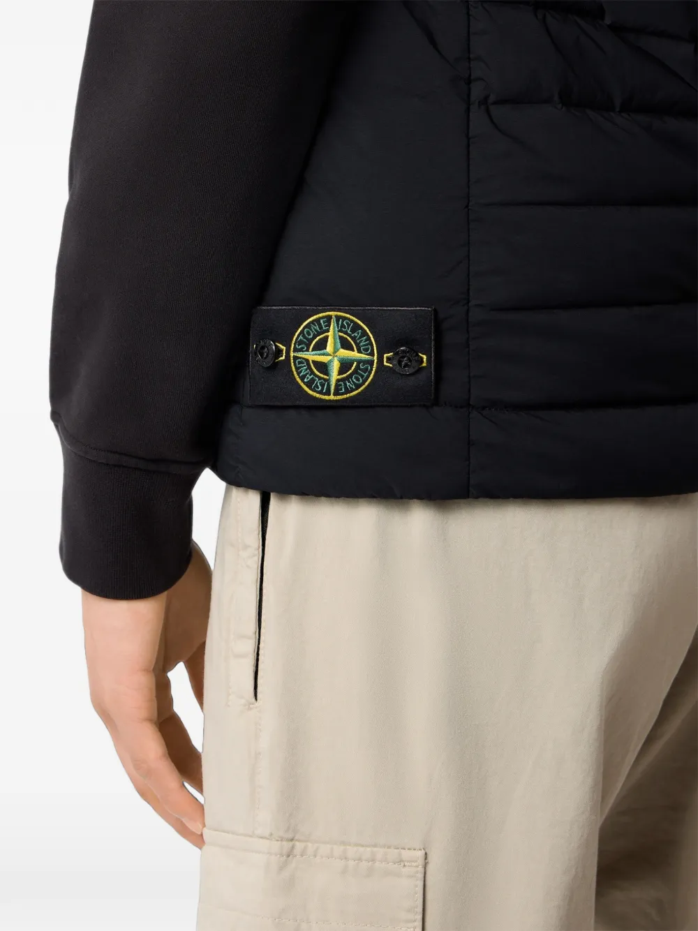 Stone Island G100011 naadloze nylon bodywarmer Zwart