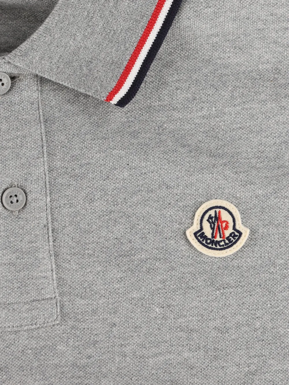 Moncler Enfant Poloshirt met logopatch en gestreepte afwerking Grijs