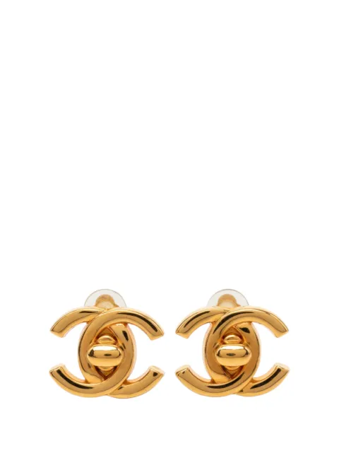 CHANEL Pre-Owned 1997 CC Gold Plated Turnlock Clip On Earrings costume earrings