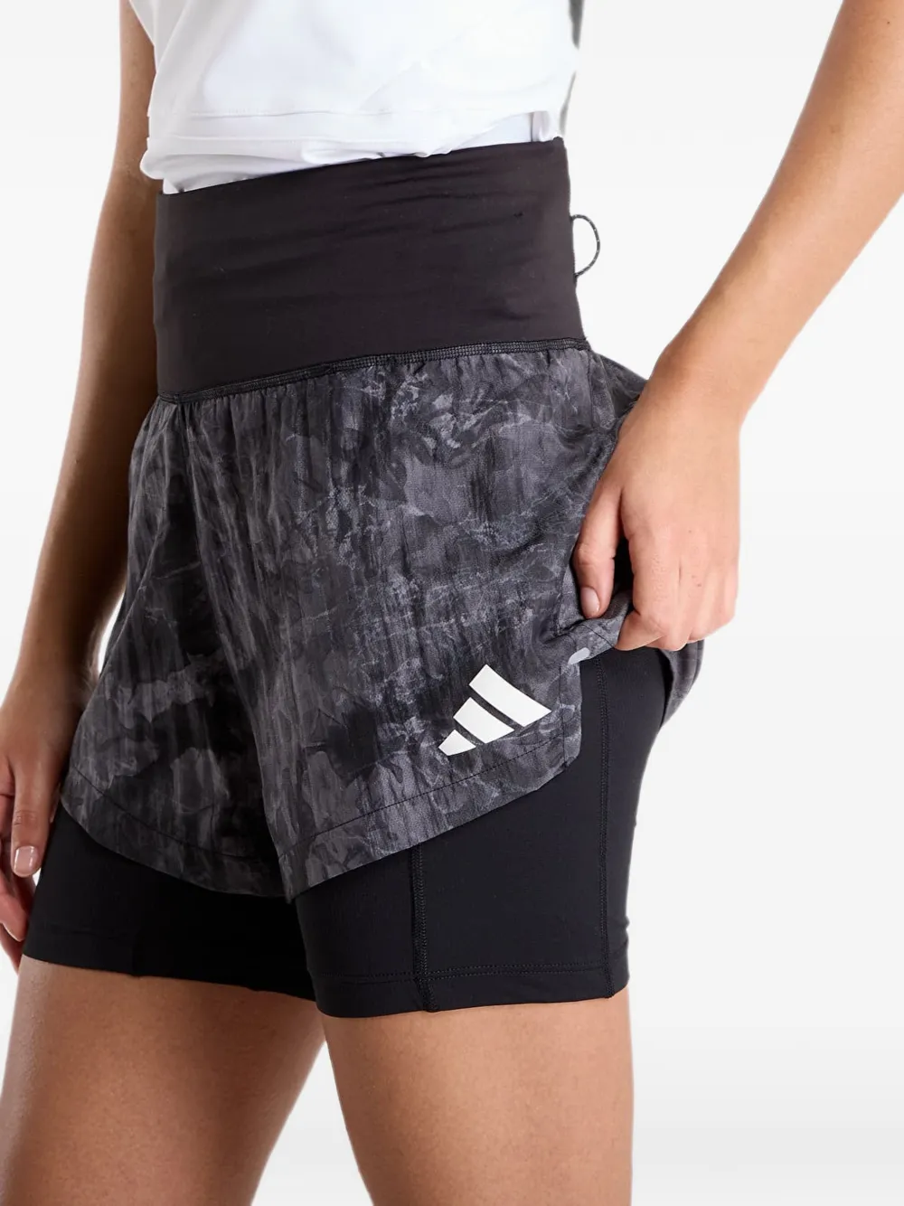 adidas Adi365 shorts met verfspray Zwart