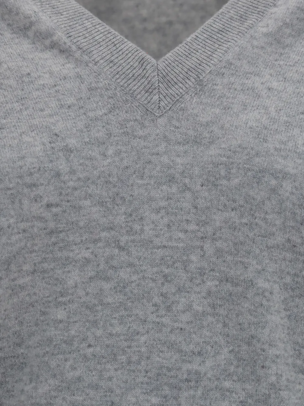 Brunello Cucinelli Trui met V-hals Grijs