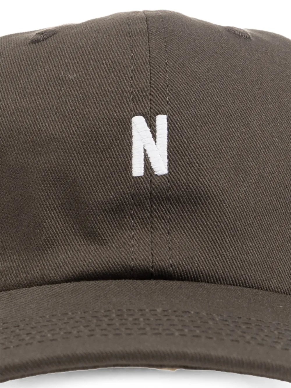 Norse Projects Honkbalpet met geborduurd logo Bruin