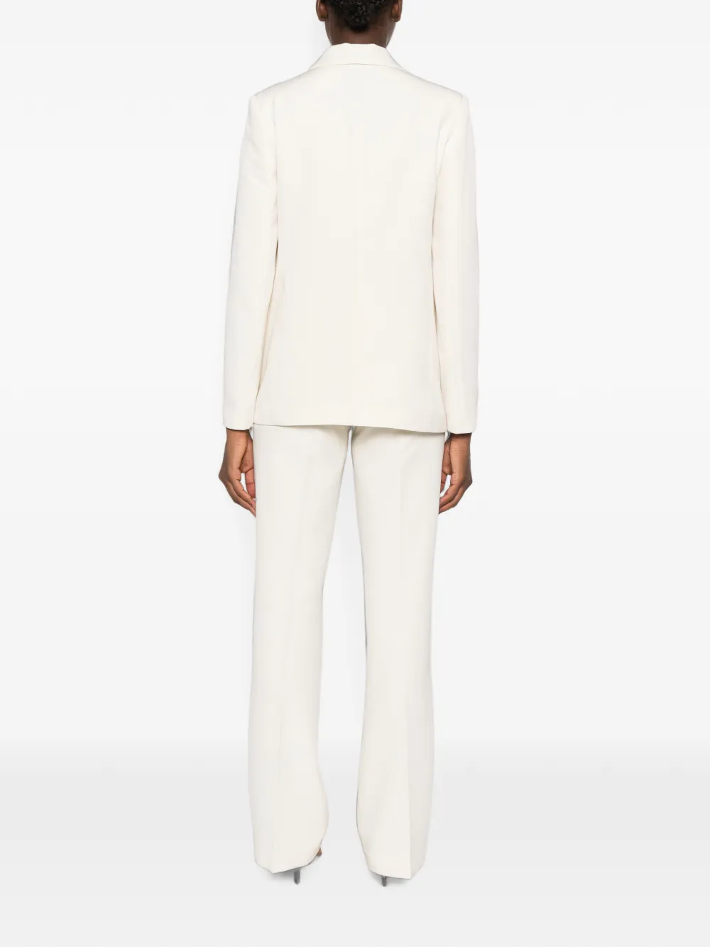 Je Suis le Fleur Pak met enkele rij knopen en gedrapeerde details en sjaalrevers Beige