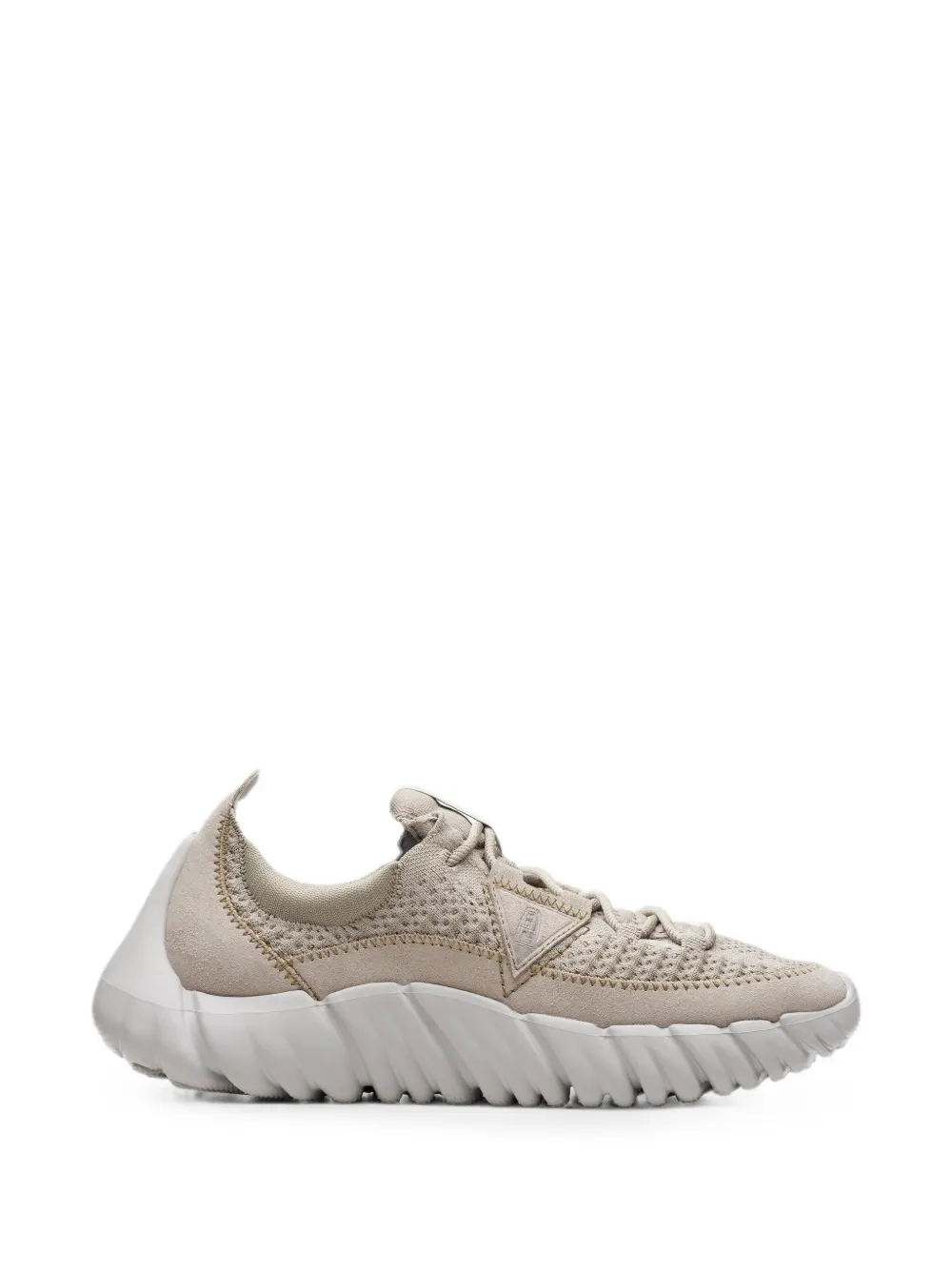 Clarks Originals Nature 360 panelled sneakers Grijs