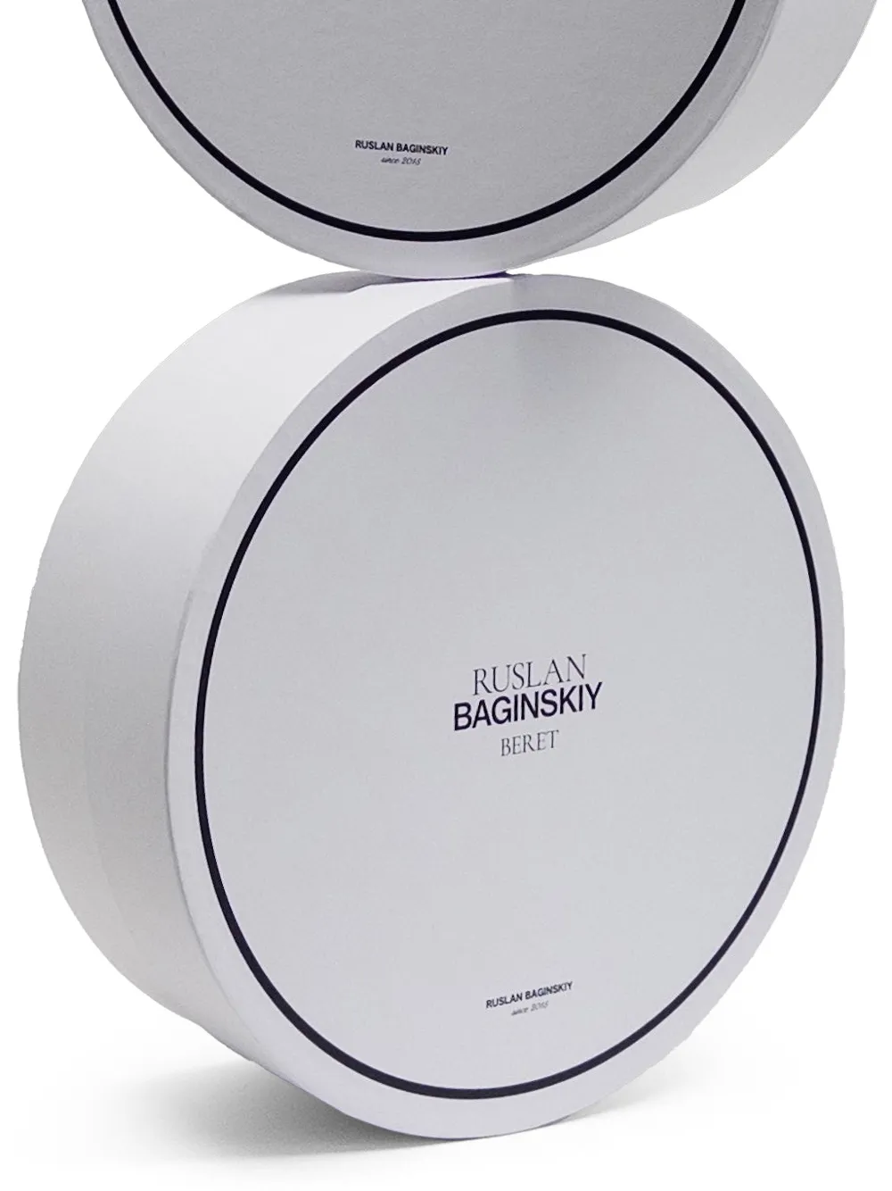 Ruslan Baginskiy Baret met geborduurd monogram Zwart