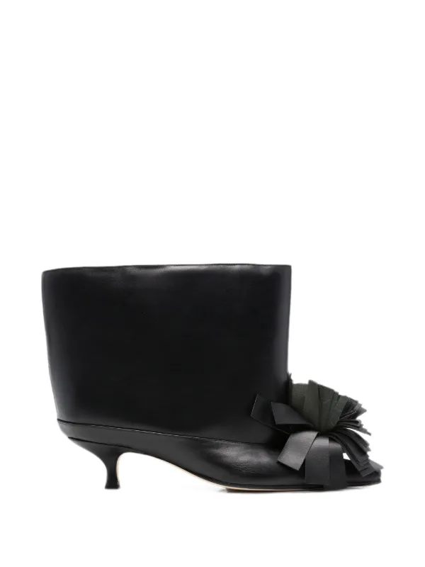 A.W.A.K.E. Mode Flower-detail Leather Ankle Boots in Black