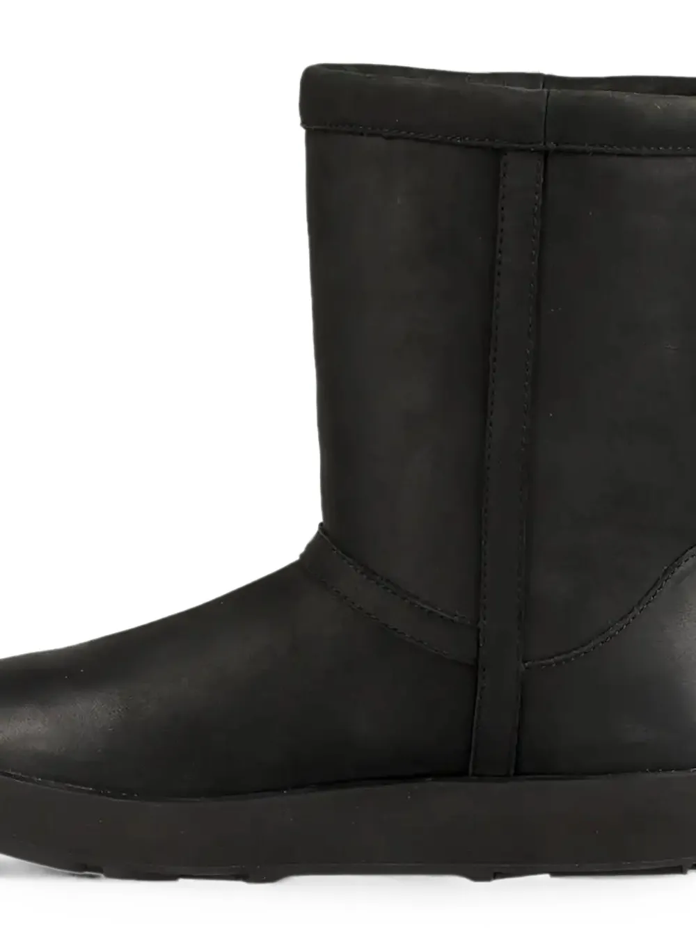 UGG Classic Short II leather boots Zwart