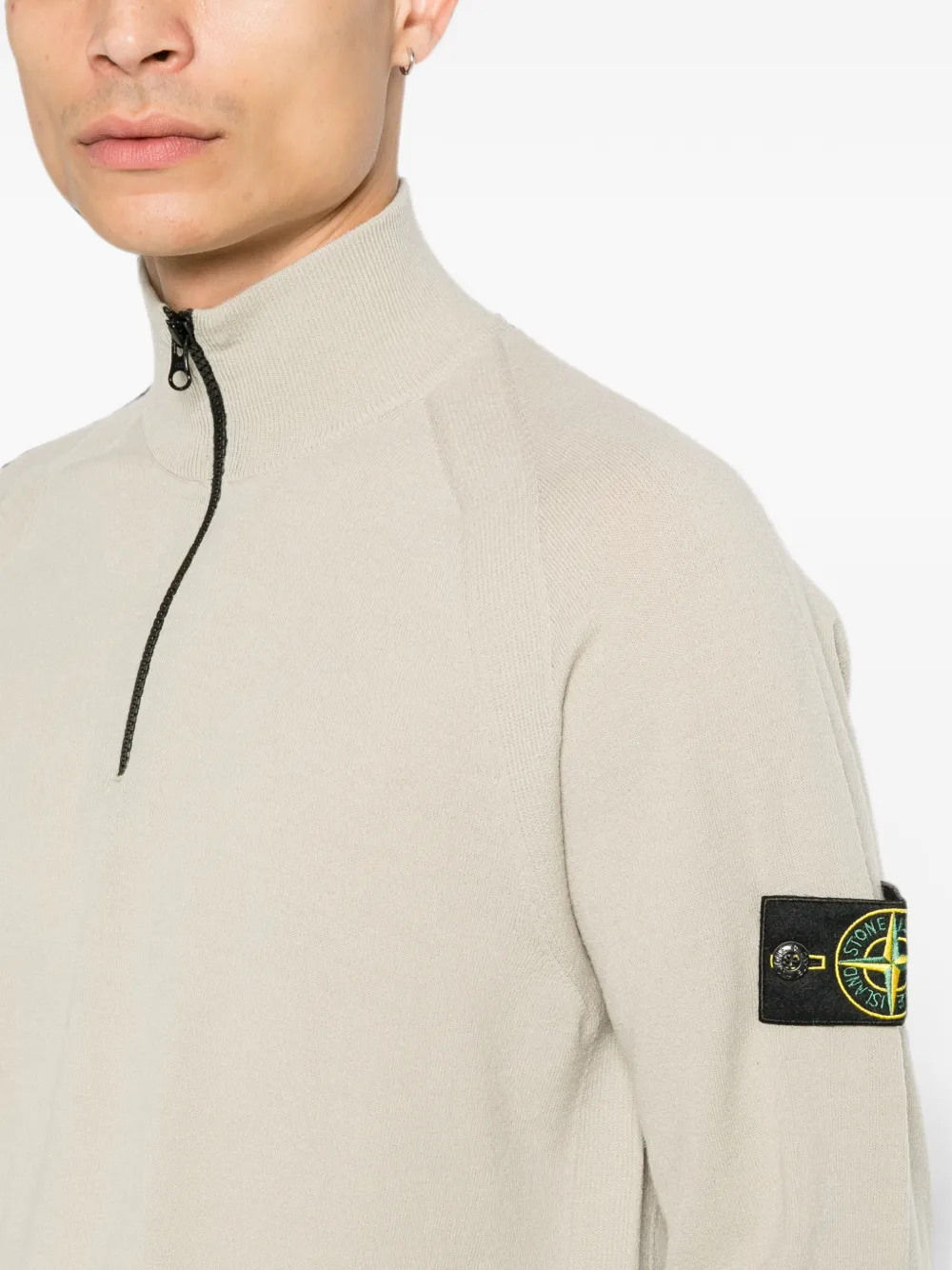Stone Island Trui met logo-patch en rits Beige